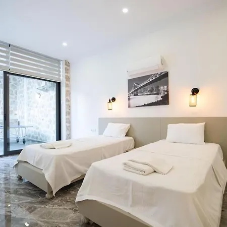 Gulay - Kalkan